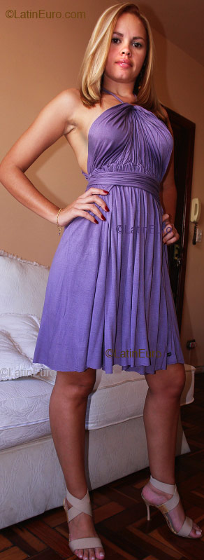 Date this gorgeous Brazil girl Janaina from RIO DE JANEIRO B2290