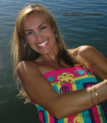 Date this hot Brazil girl Ana from  B2382