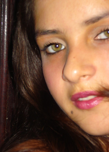 Date this good-looking Brazil girl Andressa from  B2461