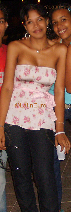 Date this hard body Brazil girl Kenny from ARACAJU B2475