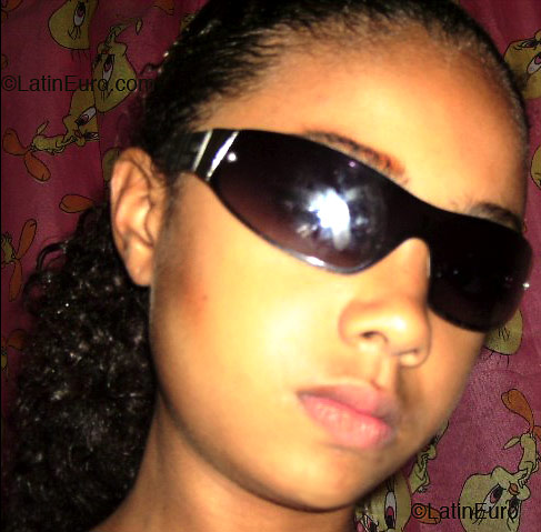 Date this nice looking Brazil girl Giselle from  B2541