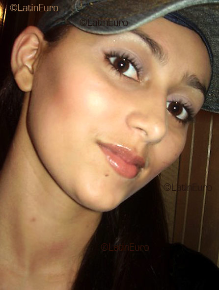 Date this delightful Brazil girl Hadala from VERA B2637