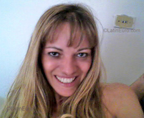 Date this exotic Brazil girl Silvia from SAO PAULO B2665