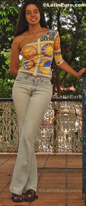 Date this tall Brazil girl Tatiana from Sao Paulo B270