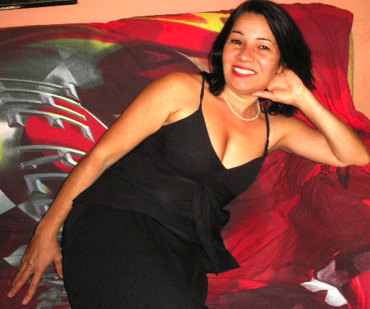 Date this attractive Brazil girl Lusidete from CAMBUCI B2703