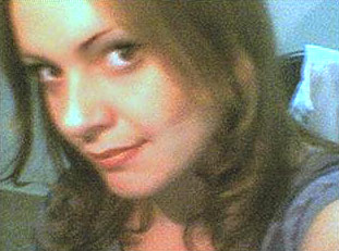 Date this foxy Brazil girl Fernanda from BAURU B2716