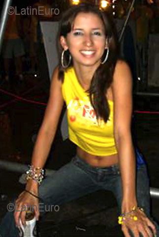 Date this georgeous Brazil girl Juliana from ITANHOMI B2757