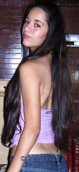 Date this hard body Brazil girl Nayara from GOVERNADOR VALADARES B2809