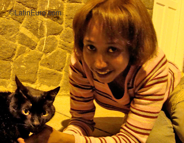 Date this beautiful Brazil girl Marcia from SAO PAULO B2856