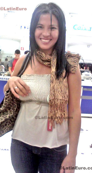 Date this hot Brazil girl Sinara from Paulo Afonso BR3843