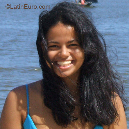 Date this cute Brazil girl Janaina from MACEIO B2921