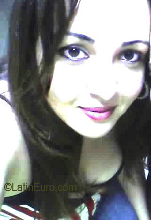 Date this lovely Brazil girl Juliana from TANGARA DA SERRA B2970