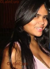 Date this nice looking Brazil girl Gesiane from VARZEA GRANDE B2983