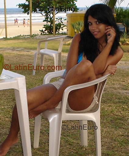 Date this gorgeous Brazil girl Michelle from PRAIA GRANDE B3039