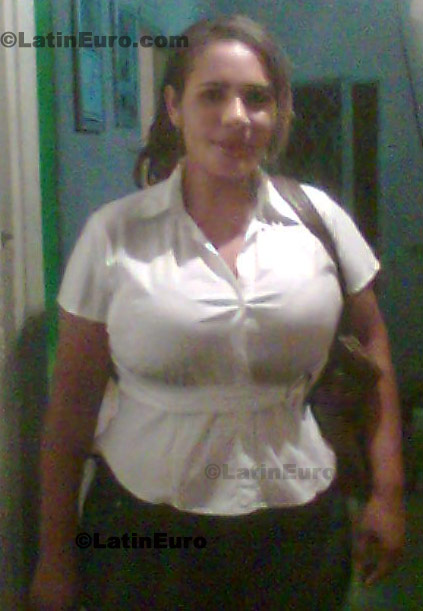 Date this voluptuous Brazil girl Vera from Barra Do Garcas B304
