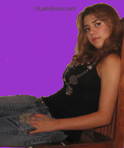 Date this beautiful Brazil girl Erica from CORURIPE B3040