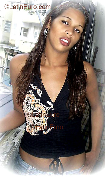 Date this lovely Brazil girl Josiane from VITORIA B3092