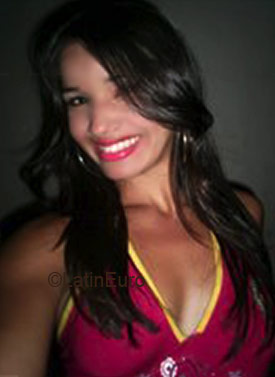 Date this attractive Brazil girl Ana from JARAGUA B3164