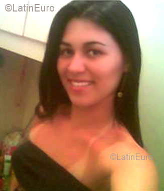 Date this happy Brazil girl Alice from MANAUS B3303
