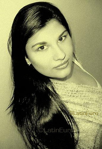 Date this pretty Brazil girl Ingrid from VILA VELHA B3414