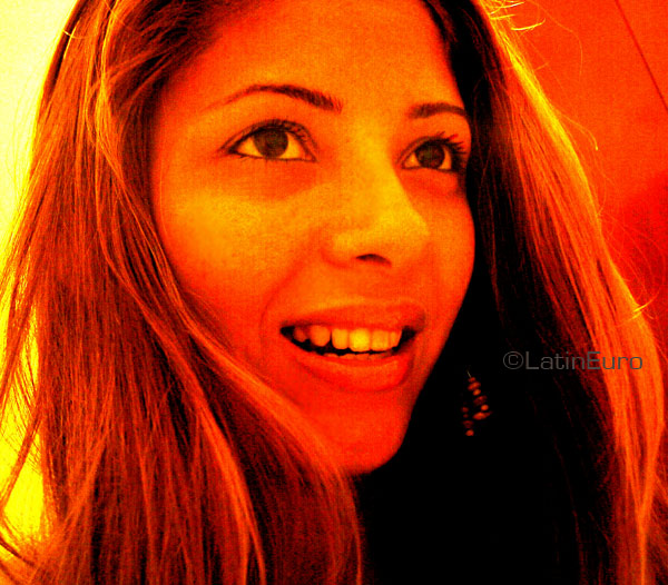 Date this georgeous Brazil girl Fabiane from RIO DE JANEIRO B3437