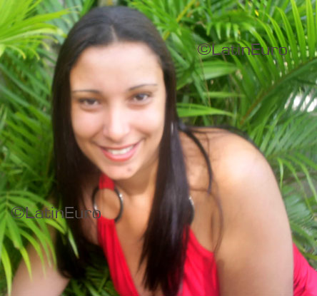 Date this attractive Brazil girl Danyelli from CARIACICA B3438