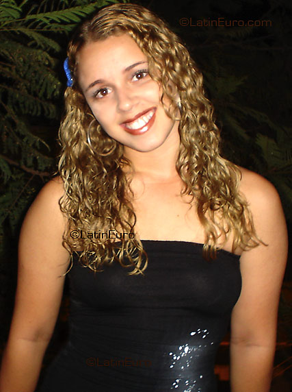 Date this beautiful Brazil girl Luiza from BOM JESUS DO NORTE B3443
