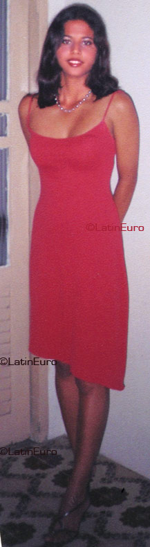 Date this stunning Brazil girl Elaine from ITABAIANA B3448