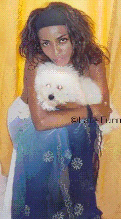 Date this funny Brazil girl Kika from SALVADOR B3497