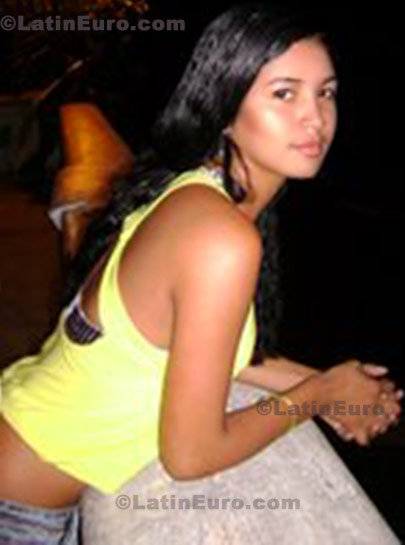 Date this georgeous Brazil girl Meiriane from Sao Luis B350