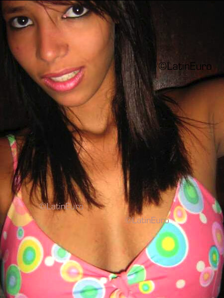 Date this gorgeous Brazil girl Carolina from JABOATAO DOS GUARARAPES B3597