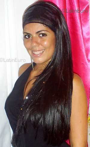 Date this stunning Brazil girl Alessandra from RIO DE JANEIRO B3651