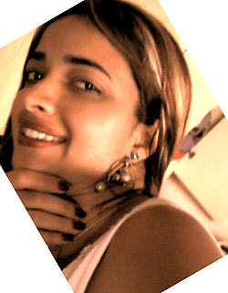 Date this attractive Brazil girl Nike from  B3708