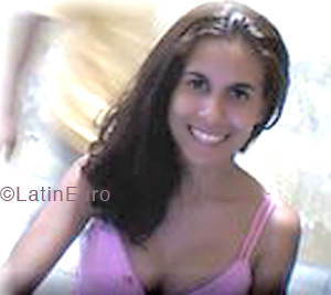 Date this hard body Brazil girl Cassia from RECIFE B3752