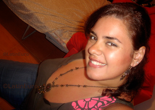 Date this sultry Brazil girl Aline from RIO DE JANEIRO B3794