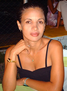 Date this cute Brazil girl Ione from MACARANI B3817