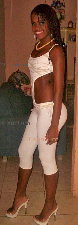 Date this athletic Brazil girl Gleicy from RIO DE JANEIRO B3823