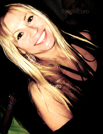 Date this good-looking Brazil girl Bianca from SAO PAULO B4011