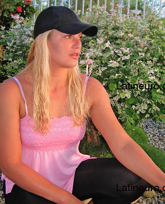 Date this young Brazil girl Cristiane from CAMBORIU B4052