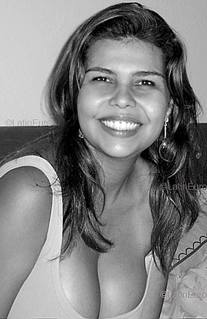 Date this sensual Brazil girl Rachael from  B4068