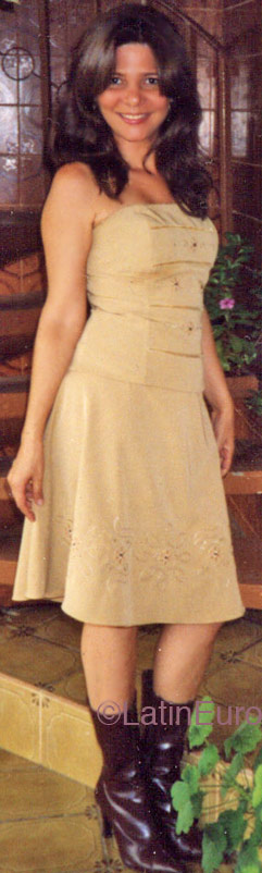 Date this good-looking Brazil girl Caroline from BELO HORIZONTE B2784