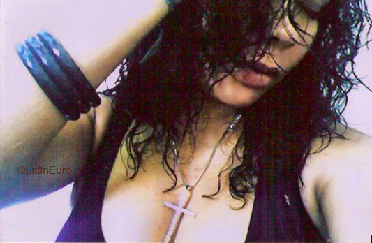 Date this gorgeous Brazil girl Cristianny from NATAL B4190