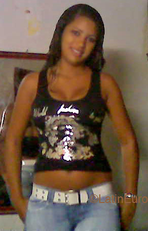 Date this lovely Brazil girl Andreza from OLINDA B4238