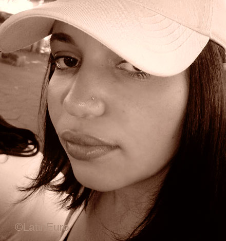 Date this sensual Brazil girl Angela from FELIXLANDIA B4462