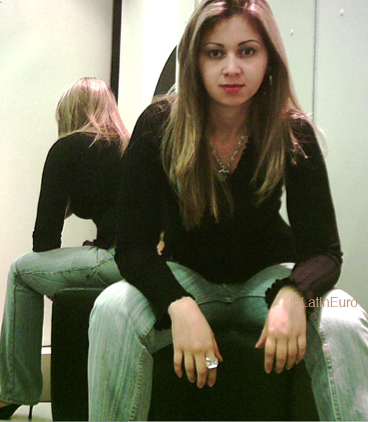 Date this fun Brazil girl Janice from BARRA B4534