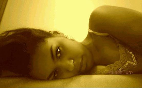 Date this young Brazil girl Camila from MAGE B4570