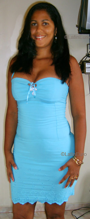 Date this hard body Brazil girl Cledenice from CAMPO GRANDE B4600