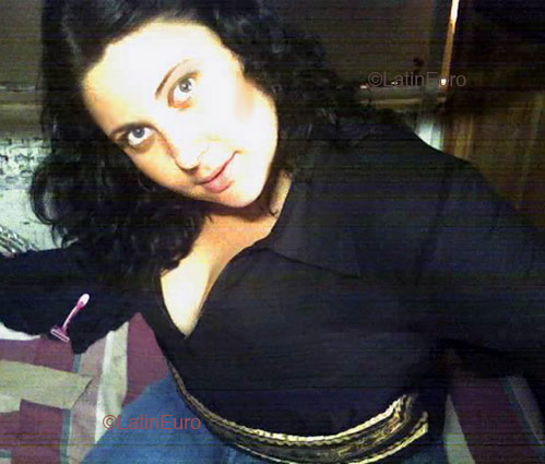 Date this sultry Brazil girl Angela from MANDAGUARI B4619