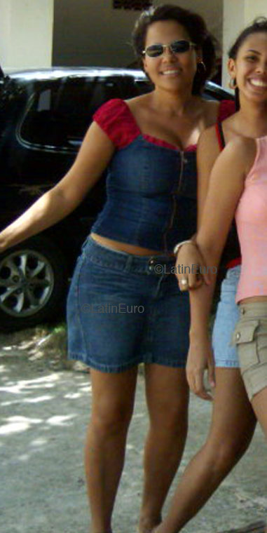 Date this hot Brazil girl Rosangela from  B4620