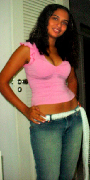 Date this happy Brazil girl Jacki from ARACAJU B4696